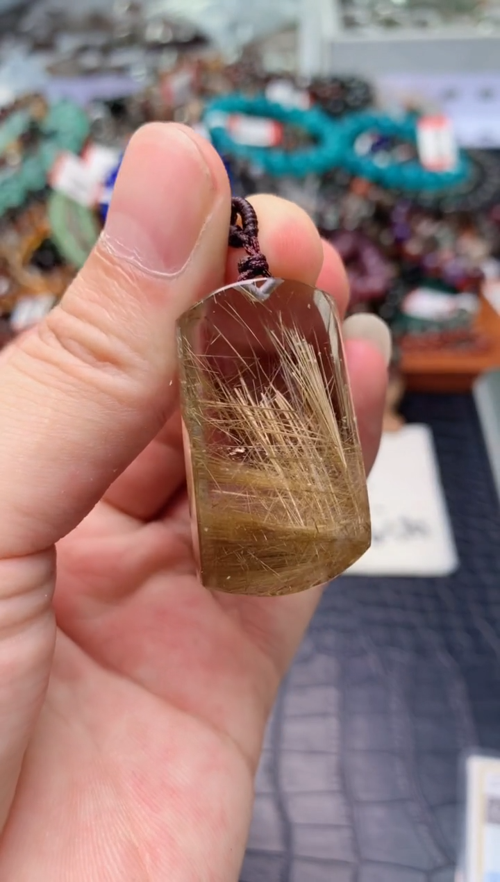 未镶嵌吊坠(赠链)水晶45
