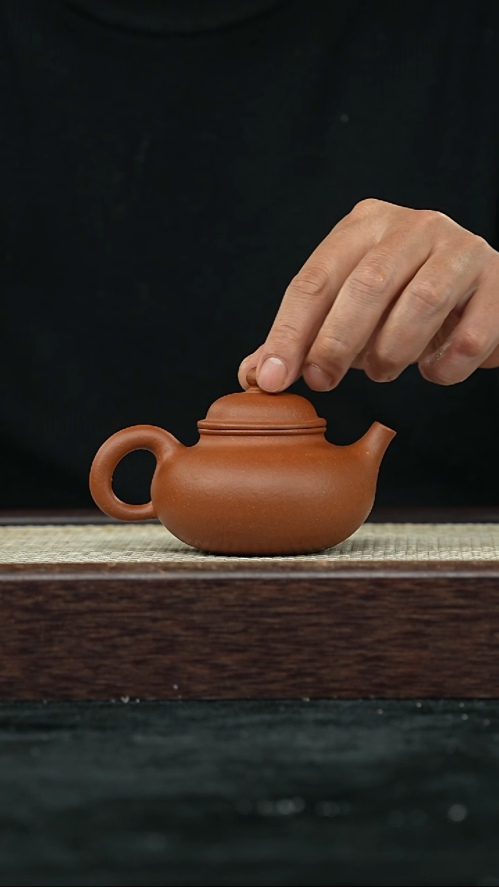 【闪购商品】紫砂茶壶@@HT15692徐国良容天