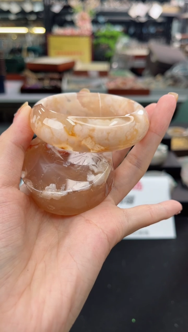 【闪购商品】石英质玉手镯未镶嵌55圈口（赠品镯心）3600053