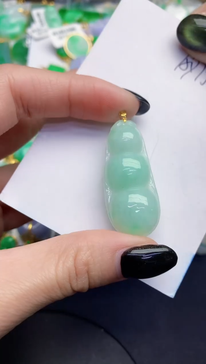 【闪购商品】翡翠颈饰18K金镶嵌0000000000