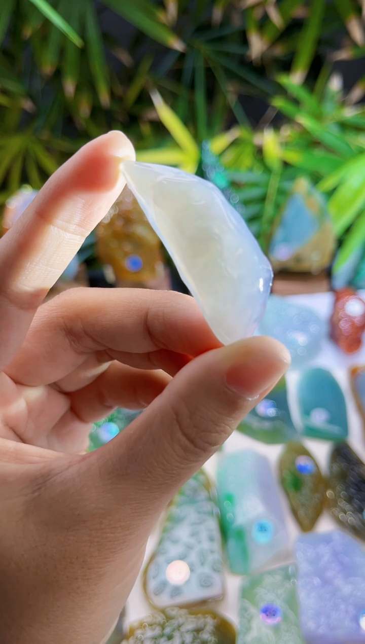 未镶嵌定制翡翠翡翠