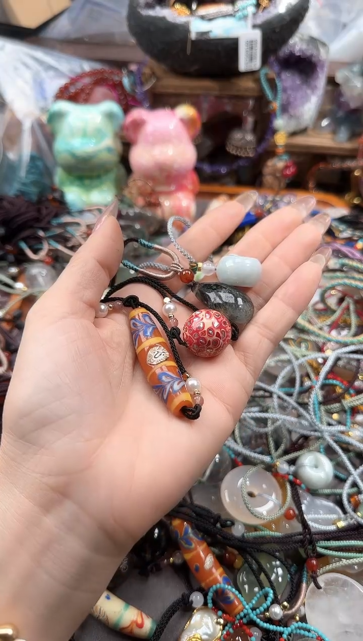 吊坠(赠链)未镶嵌水晶小*?12332131