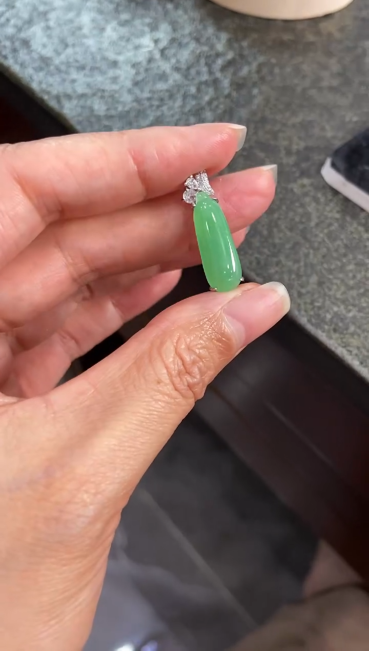 银S925镶嵌挂件翡翠吊坠