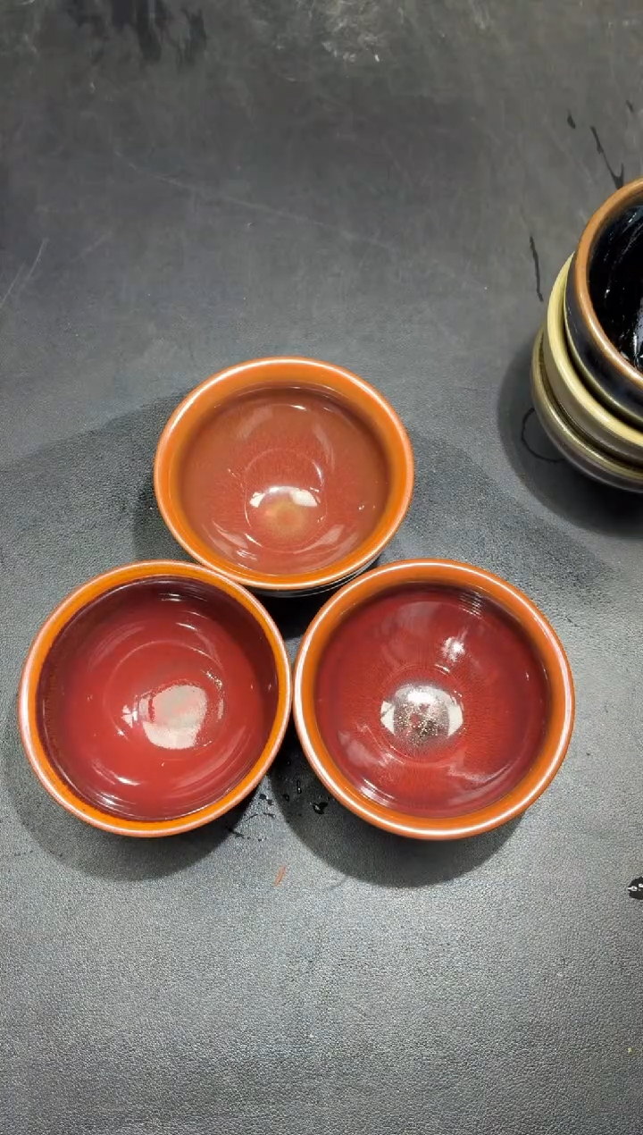 茶盏214三只微瑕              