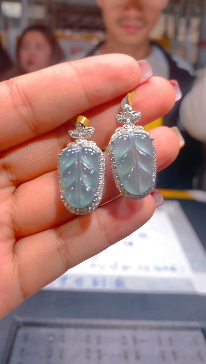 【闪购商品】定制翡翠未镶嵌28定制翡翠-多样性发货 {发其 一}