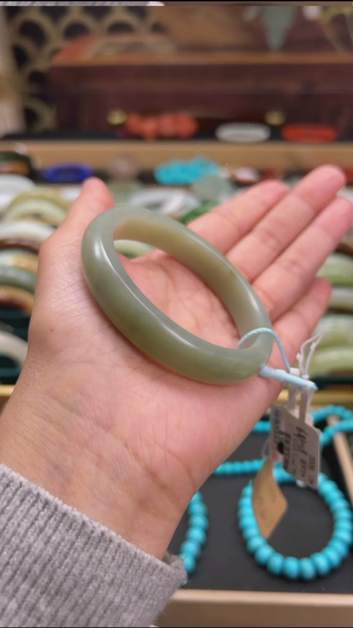 未镶嵌手镯和田玉54.5