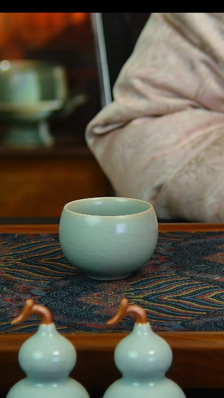 瓷片仿古釉龙蛋杯一级