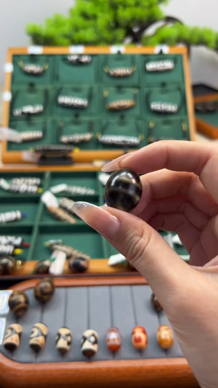 玛瑙/玉髓（覆膜）颈饰未镶嵌35.（微瑕随机发货）