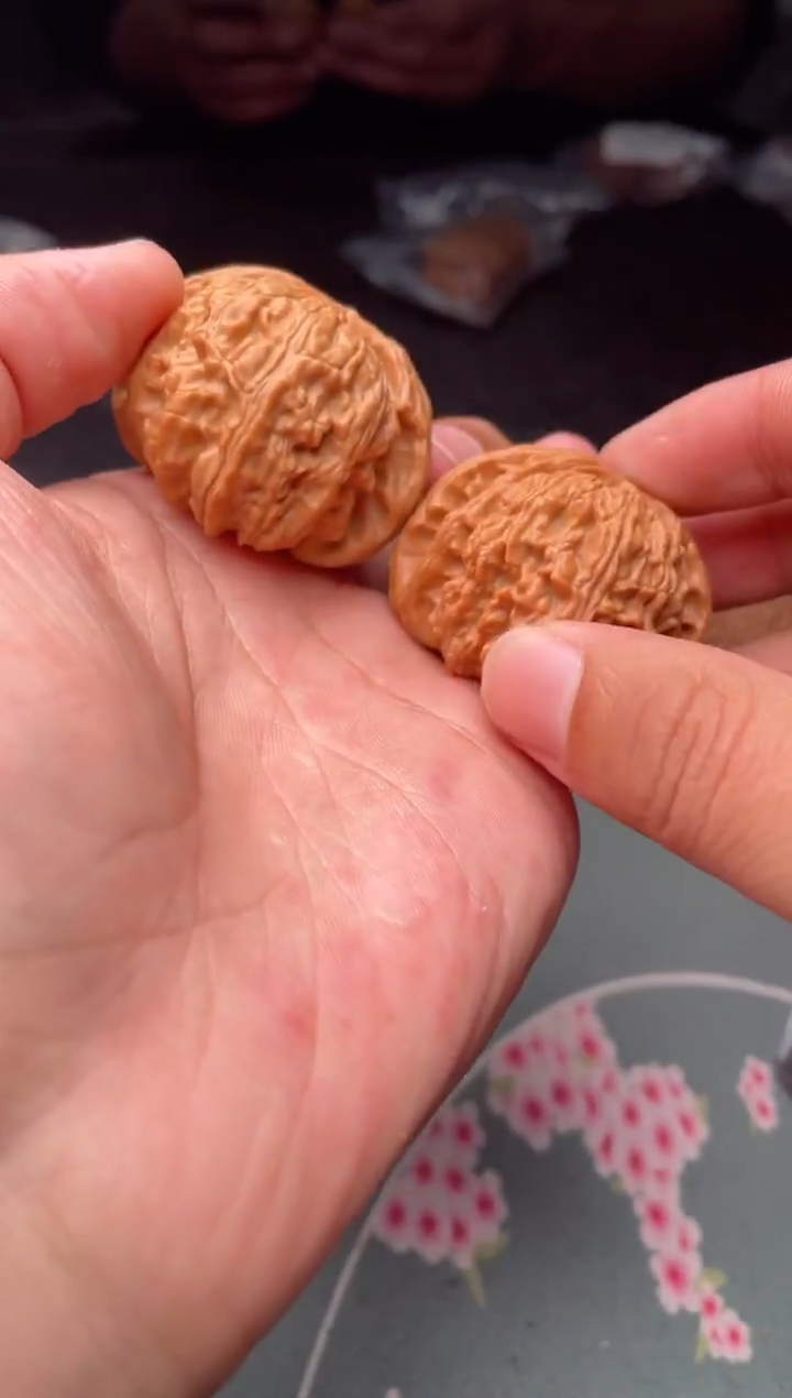 把件文玩核桃a317   白狮子  43尺