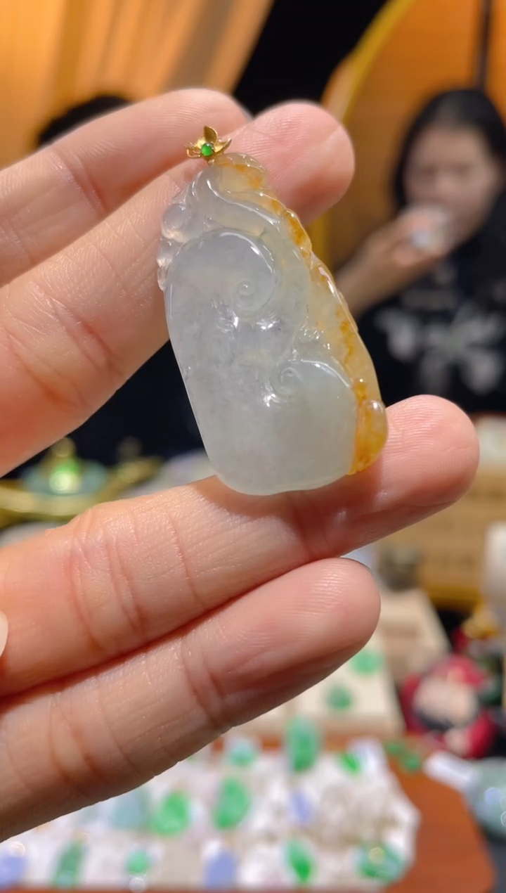 【闪购商品】翡翠颈饰18K金镶嵌假一赔三