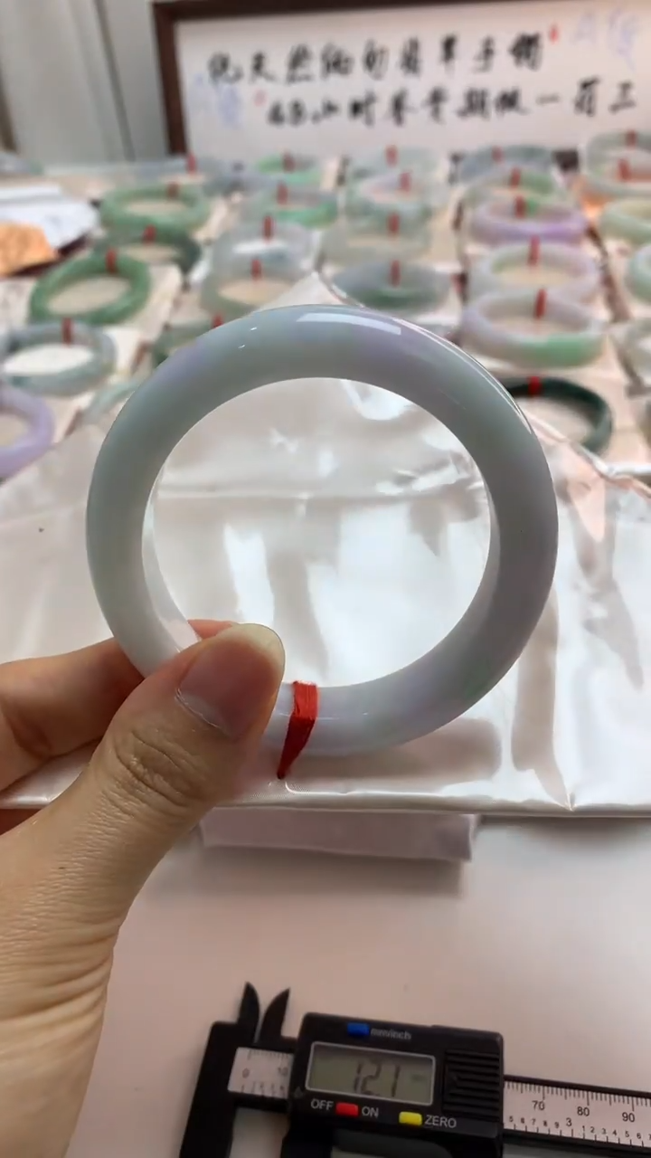 未镶嵌手镯翡翠58春彩