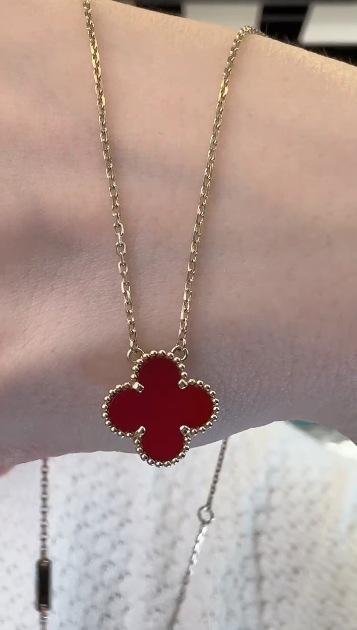 18K金镶嵌项链玛瑙/玉髓红花