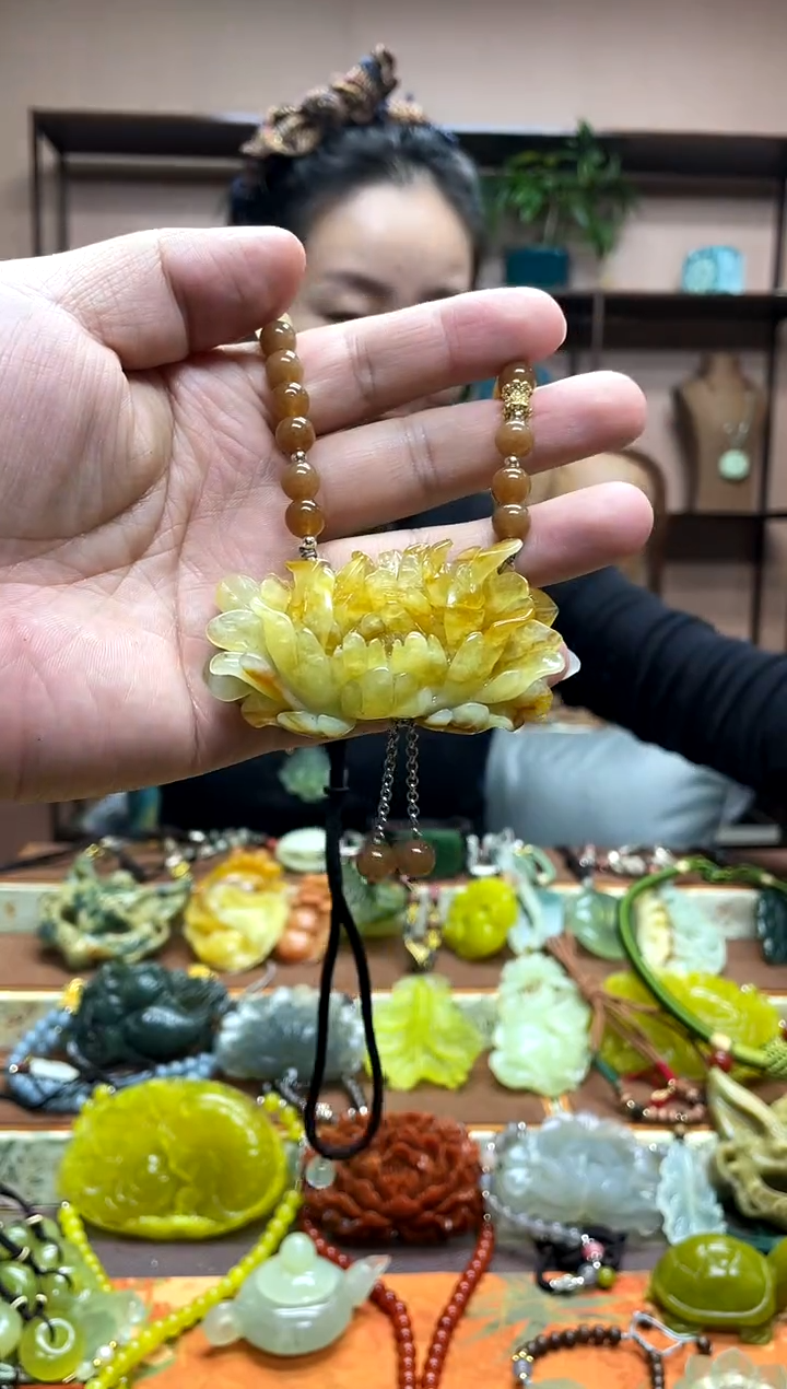 未镶嵌岫玉吊坠·