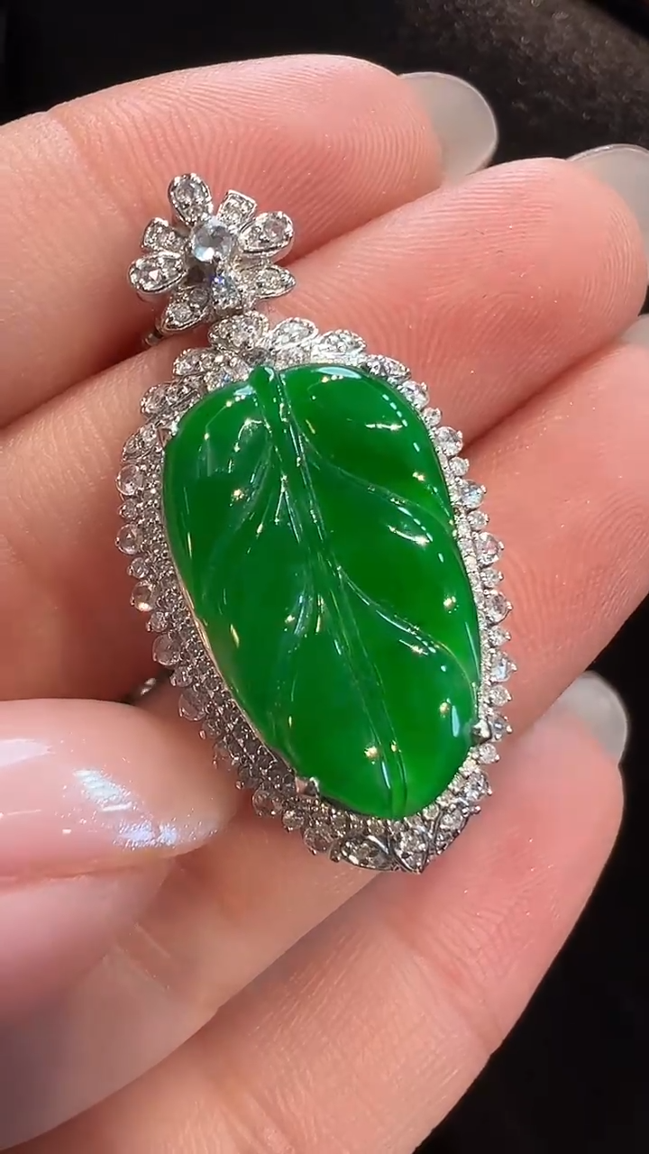 吊坠(不含链)18K金镶嵌翡翠AL6