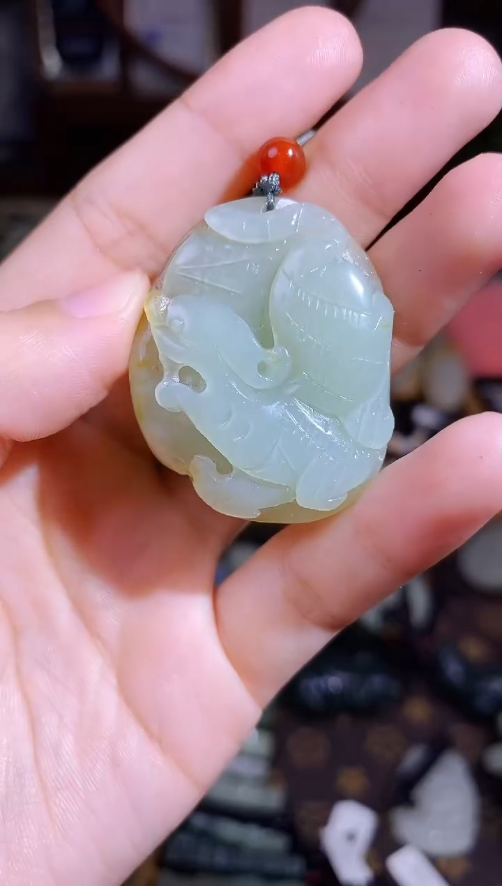 和田玉未镶嵌颈饰1