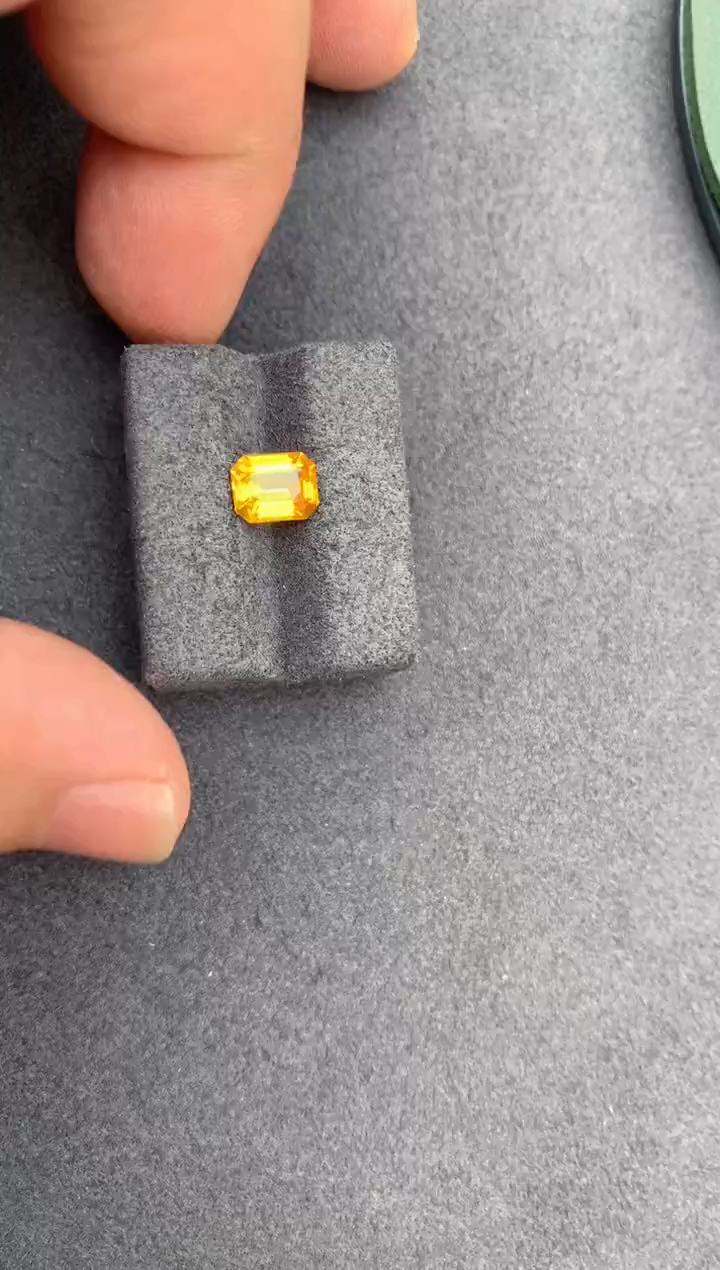 【闪购商品】彩色蓝宝石裸石未镶嵌1.5ct黄蓝宝