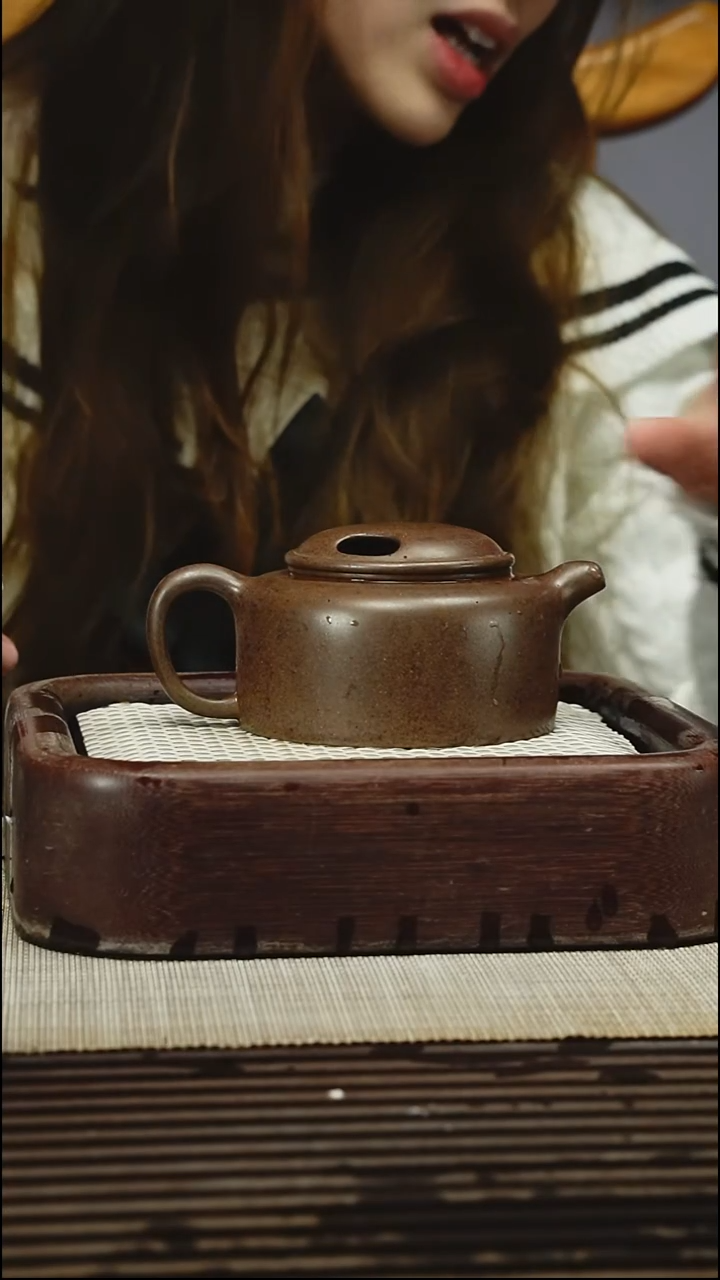茶壶紫砂220毫升
