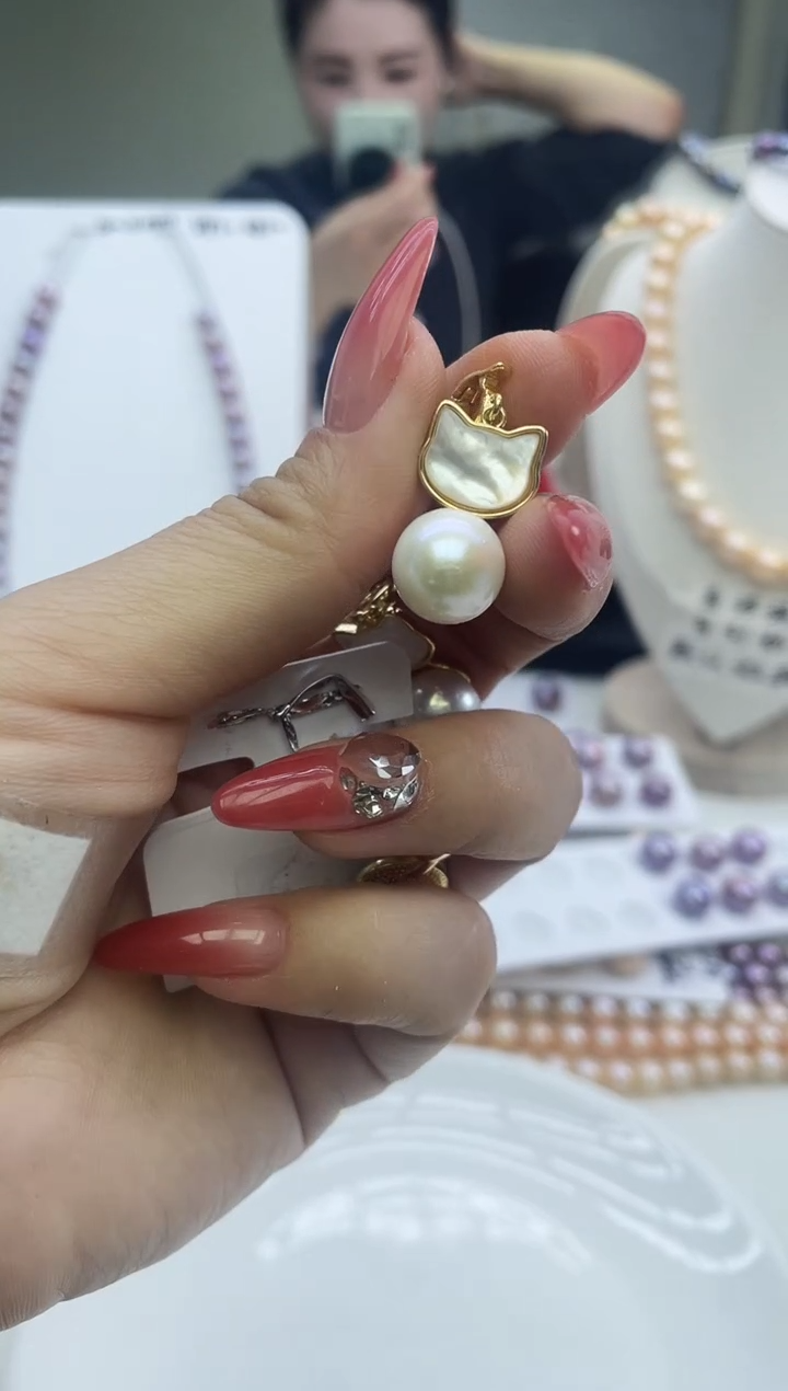 未镶嵌吊坠淡水珍珠白色系猫猫吊坠