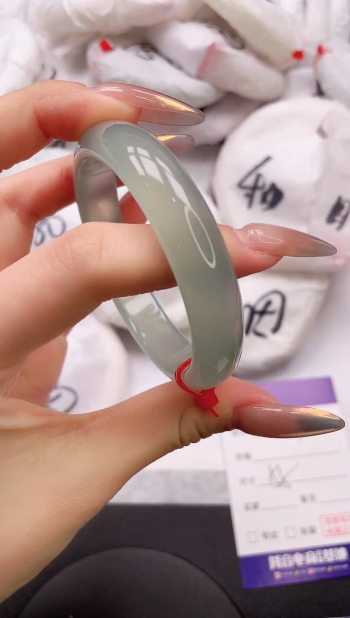 【闪购商品】石英质玉手镯未镶嵌23K123-54