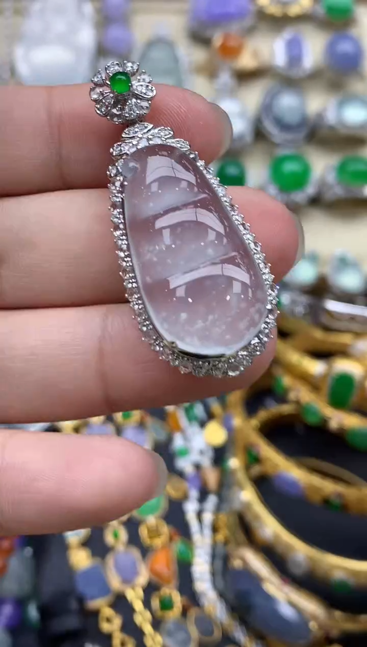 翡翠18K金镶嵌颈饰757-定金5000总价37400