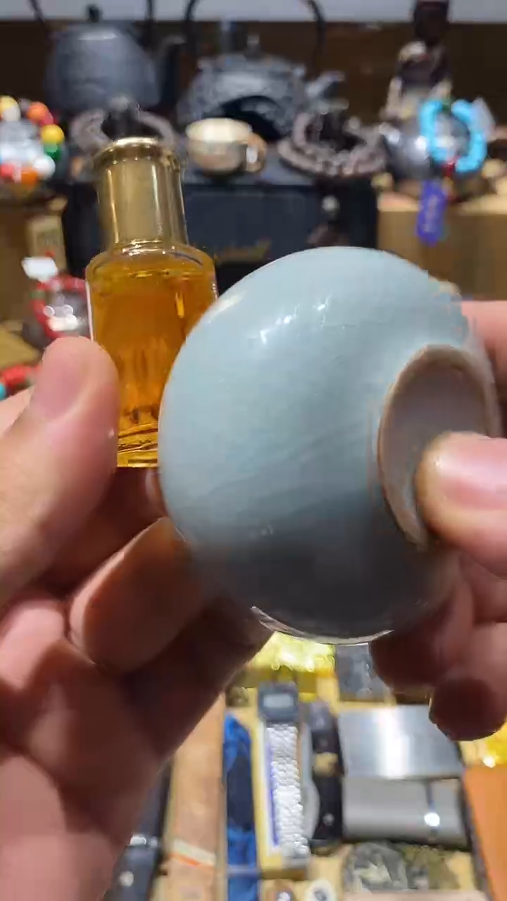 瓷片闪购商品 如图所示