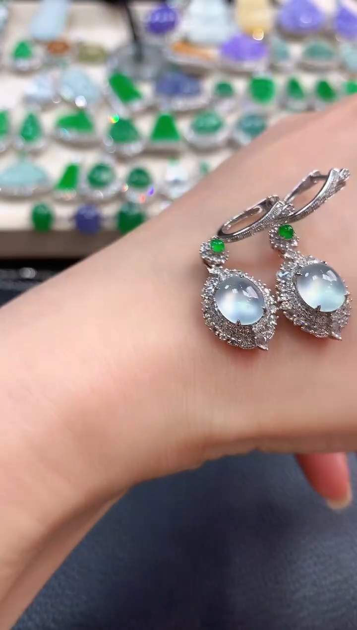 【闪购商品】翡翠耳饰18K金镶嵌m50       