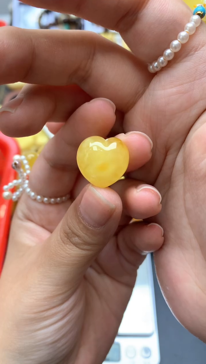 【闪购商品】琥珀珠宝奇石未镶嵌038琥珀蜜蜡花粉有纹小坑介意勿拍