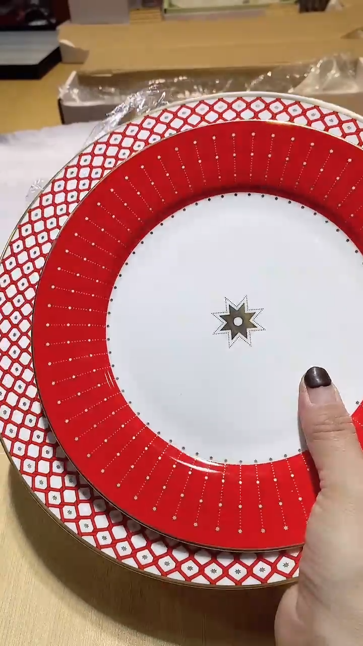 【闪购商品】瓷片锅碗瓢盆一件不剩