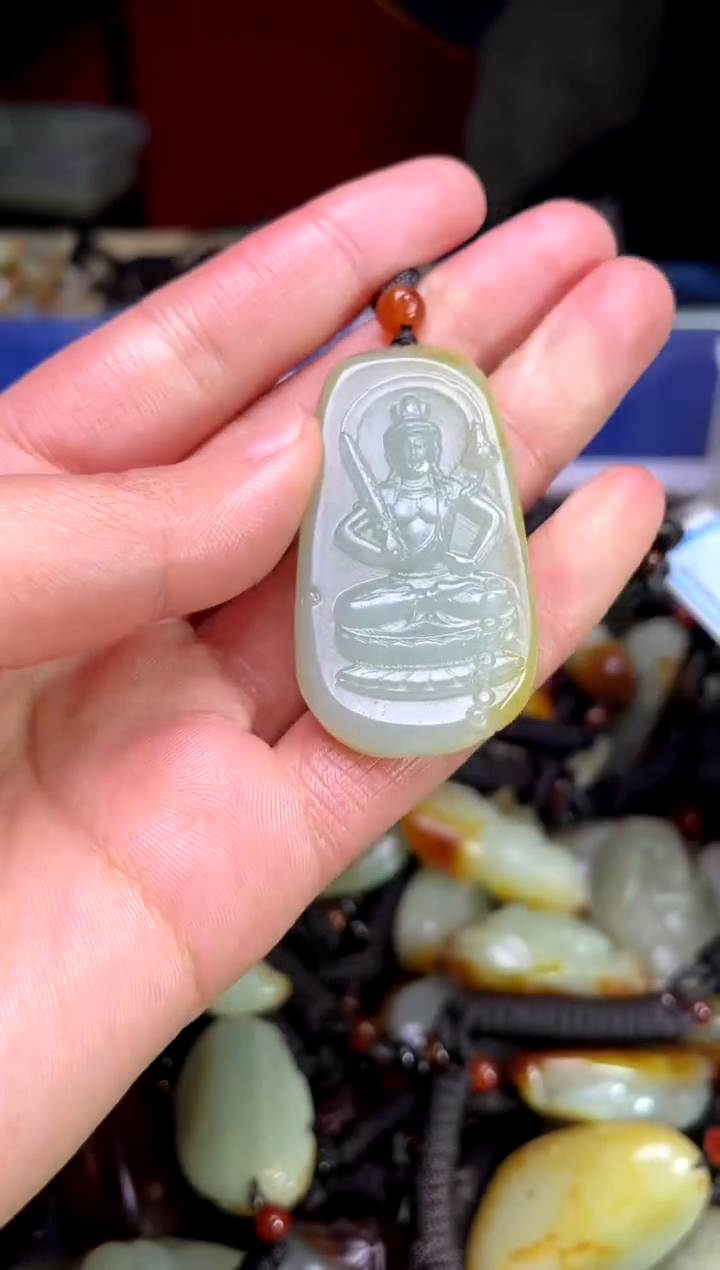 【闪购商品】和田玉颈饰未镶嵌123123