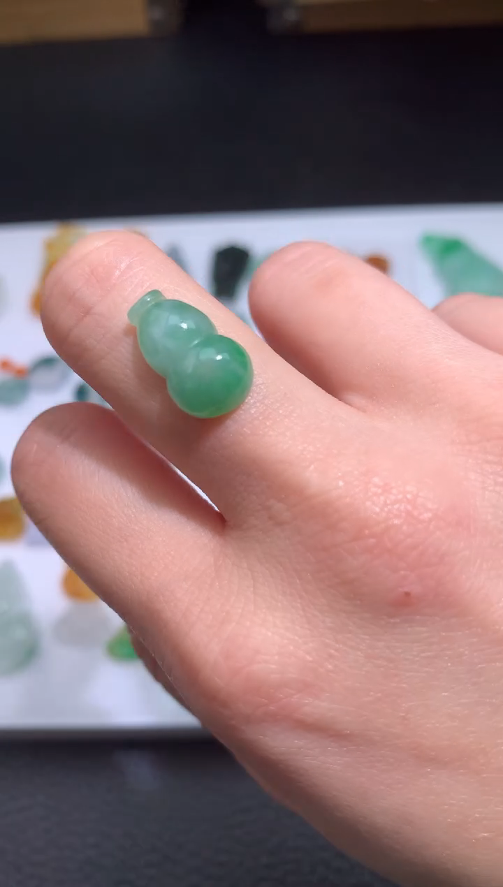 【闪购商品】定制翡翠未镶嵌葫芦