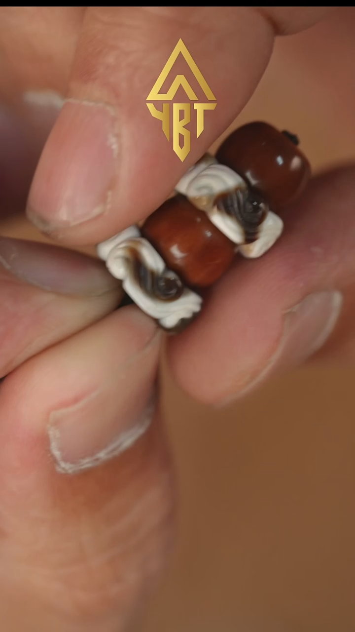 琉璃/树脂/塑料类?**?卡环两个