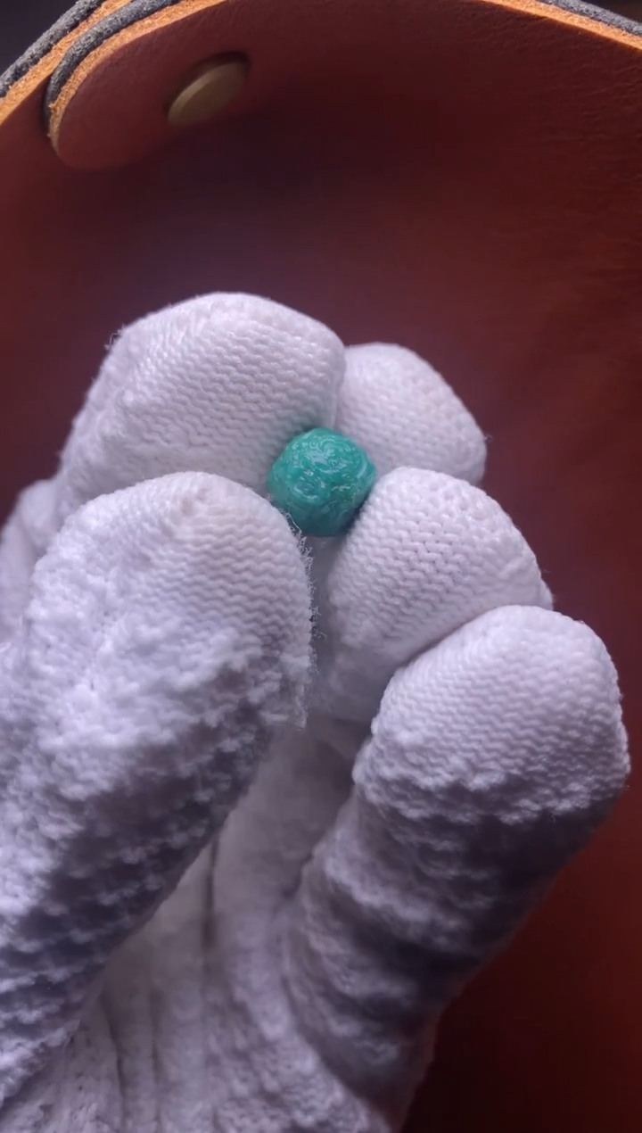 未镶嵌绿松石颈饰9＋黄财珠