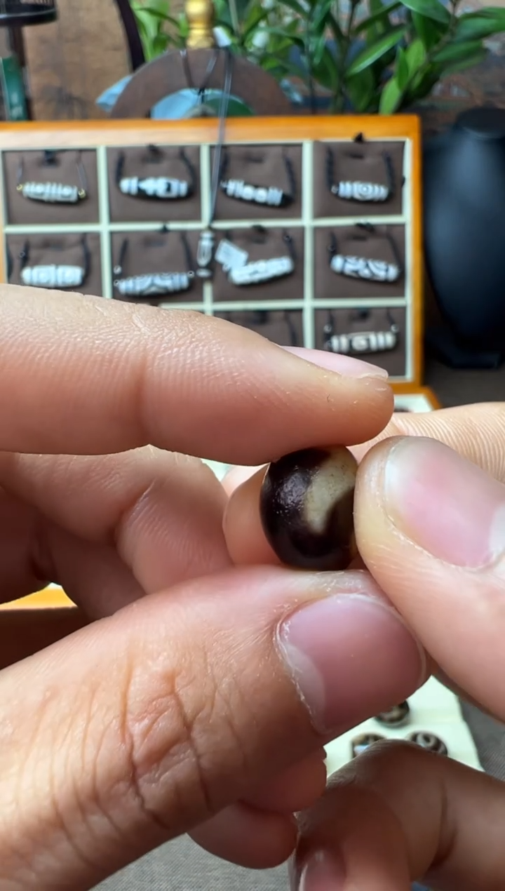 合金颈饰玛瑙/玉髓（覆膜）20.(微瑕随机发货)