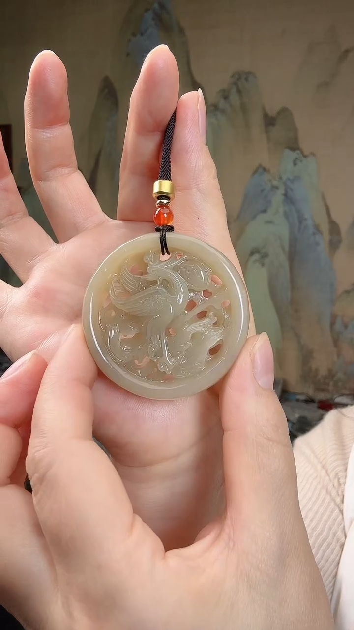 颈饰未镶嵌和田玉.