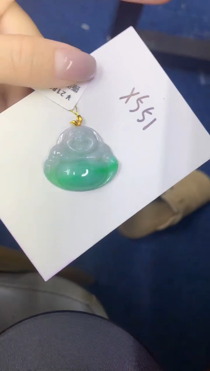 颈饰18K金镶嵌翡翠缅甸天然翡翠A货