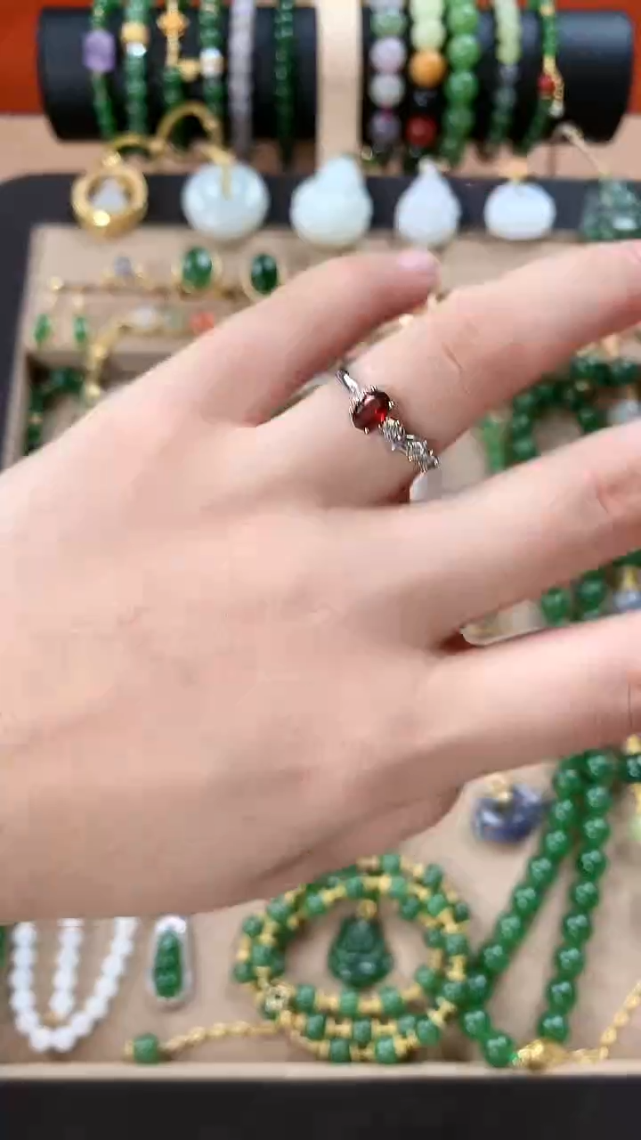 未镶嵌戒指红宝石1