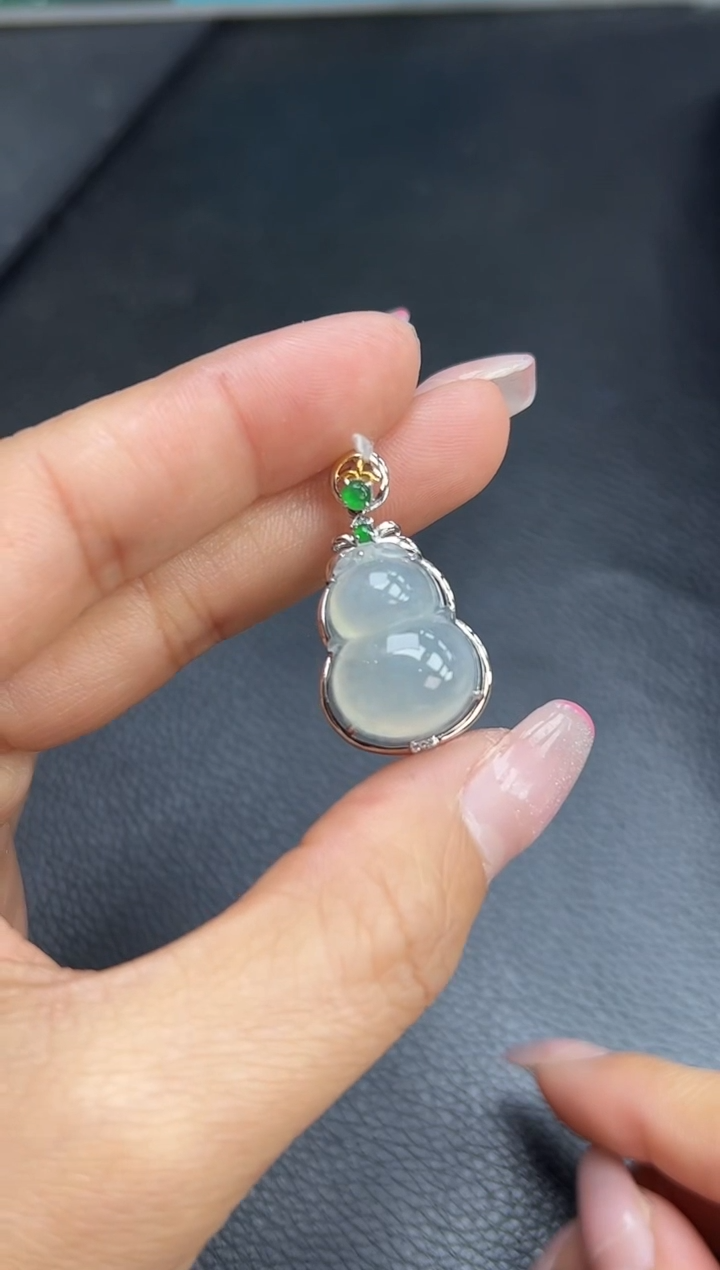 【闪购商品】翡翠颈饰18K金镶嵌YM793-2 葫芦