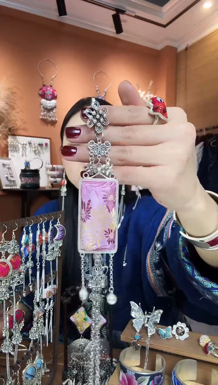 【闪购商品】刺绣纯手工民族风压襟