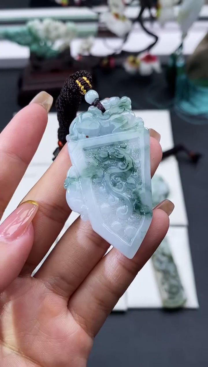 【闪购商品】翡翠颈饰未镶嵌天然缅甸翡翠A货