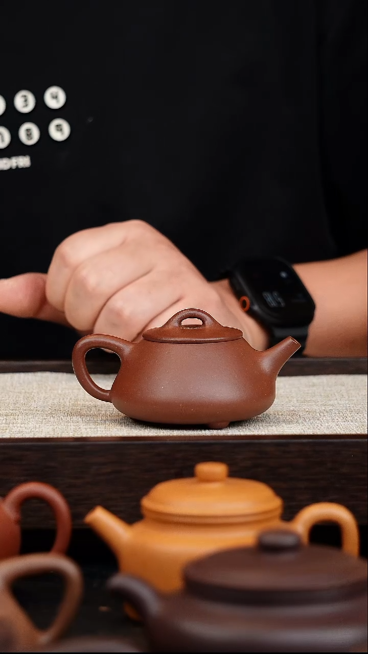 茶壶紫砂微瑕平盖封釉120cc