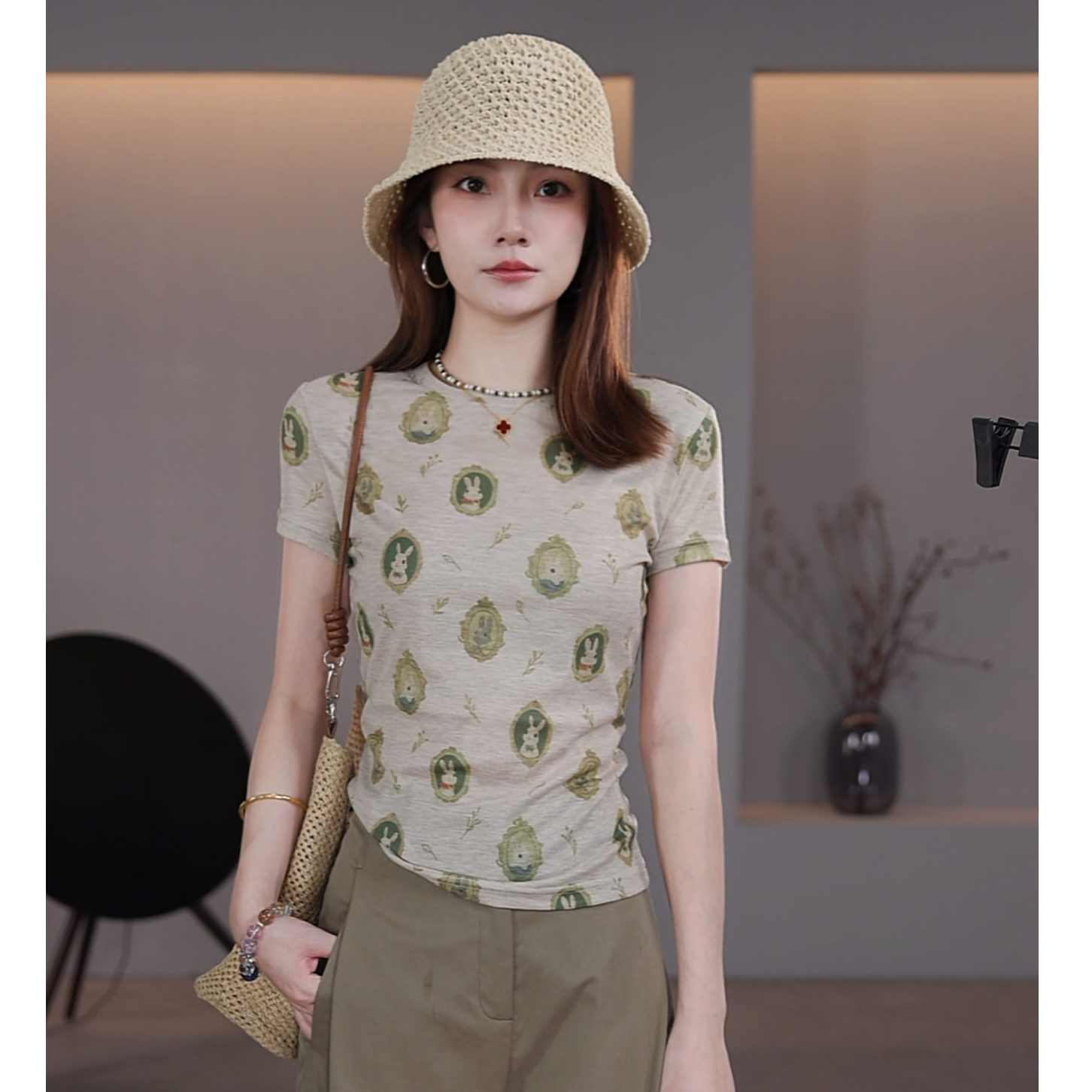 【LIbaibai】夏季2025年新款短袖薄款天丝T恤上衣BB-2295