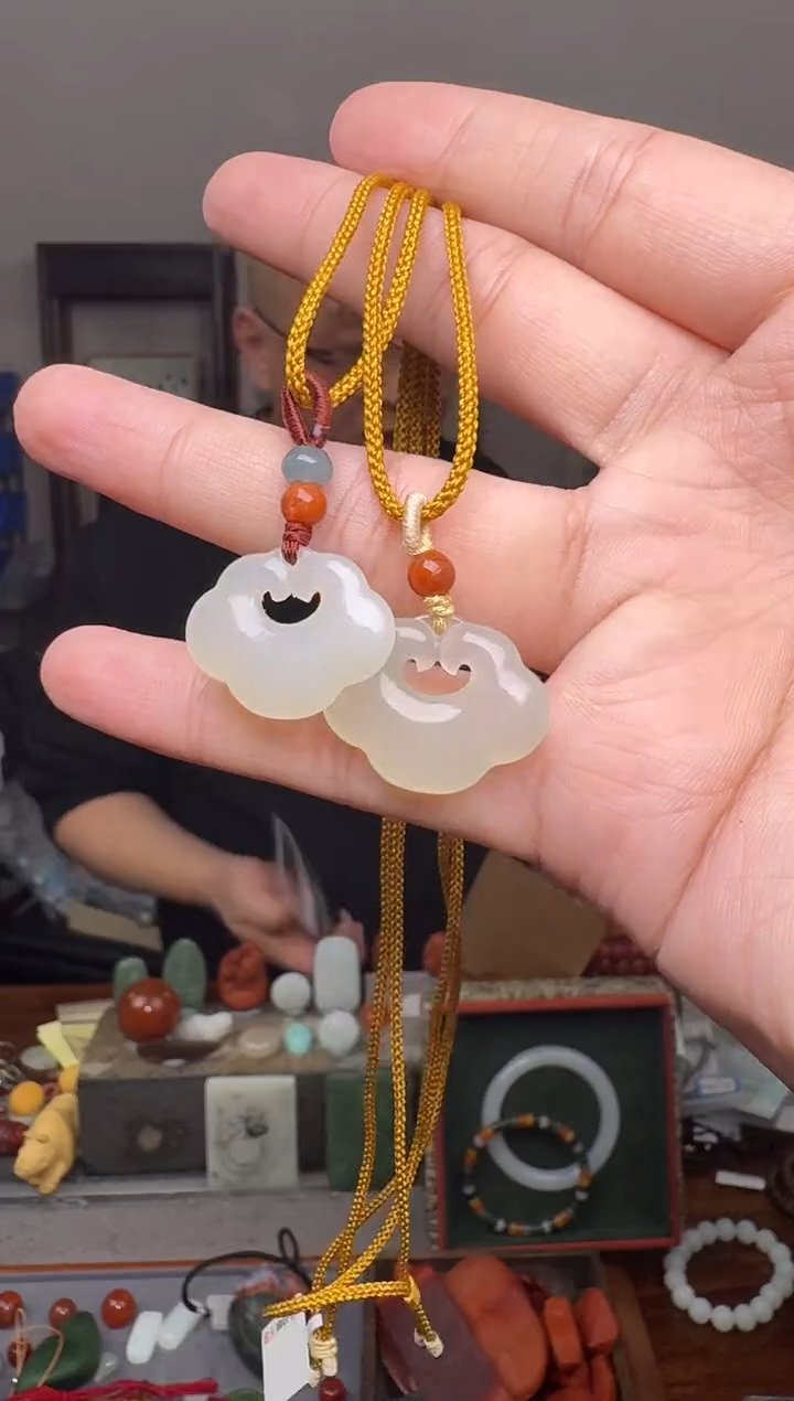 【闪购商品】和田玉挂件未镶嵌2375 多样性发其一