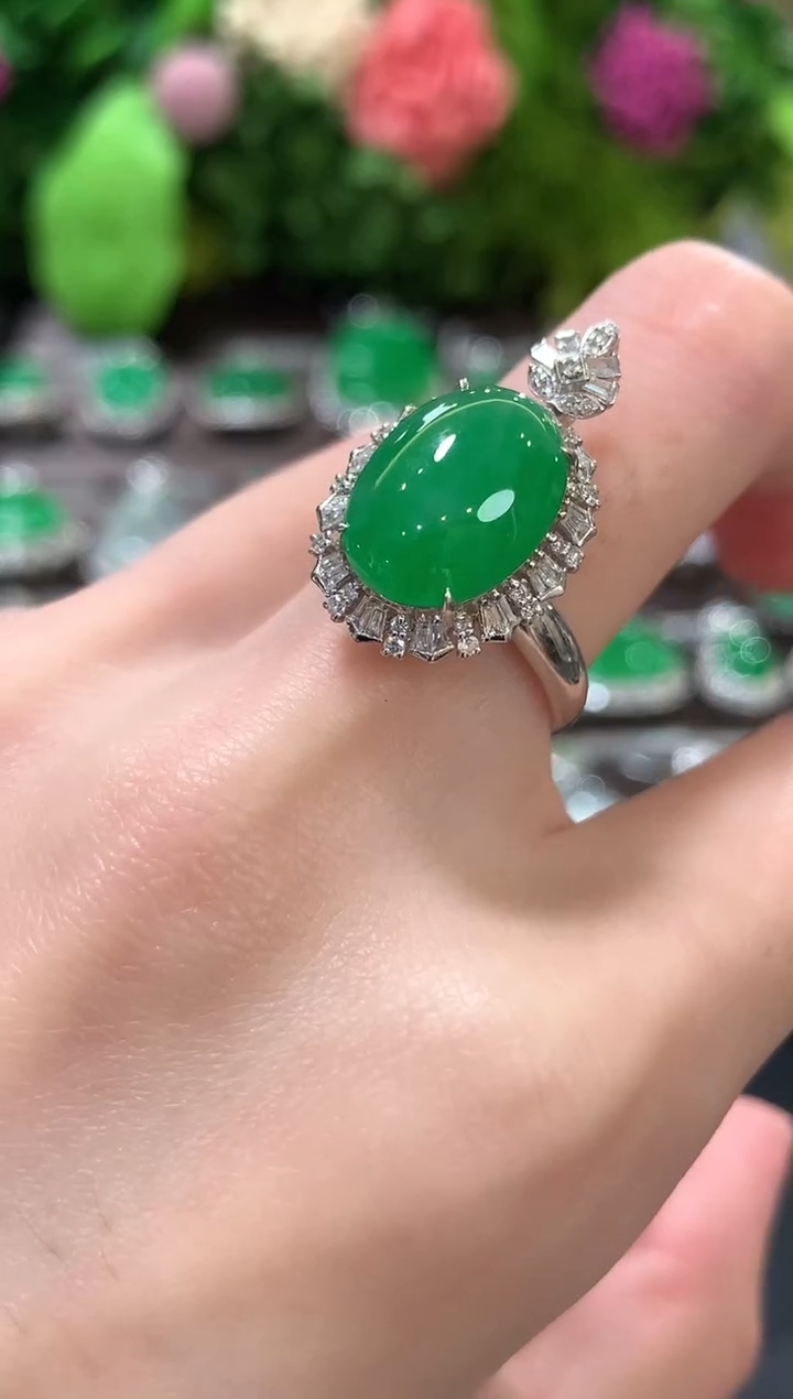 18K金镶嵌戒指翡翠黒****期a96