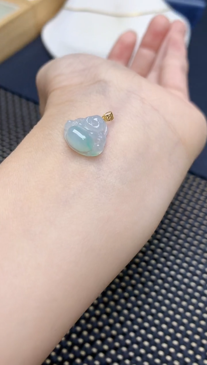 翡翠18K金镶嵌颈饰天然缅甸A货翡翠