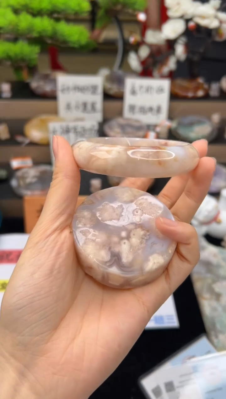 【闪购商品】石英质玉手镯未镶嵌58圈口（赠送镯心）13182