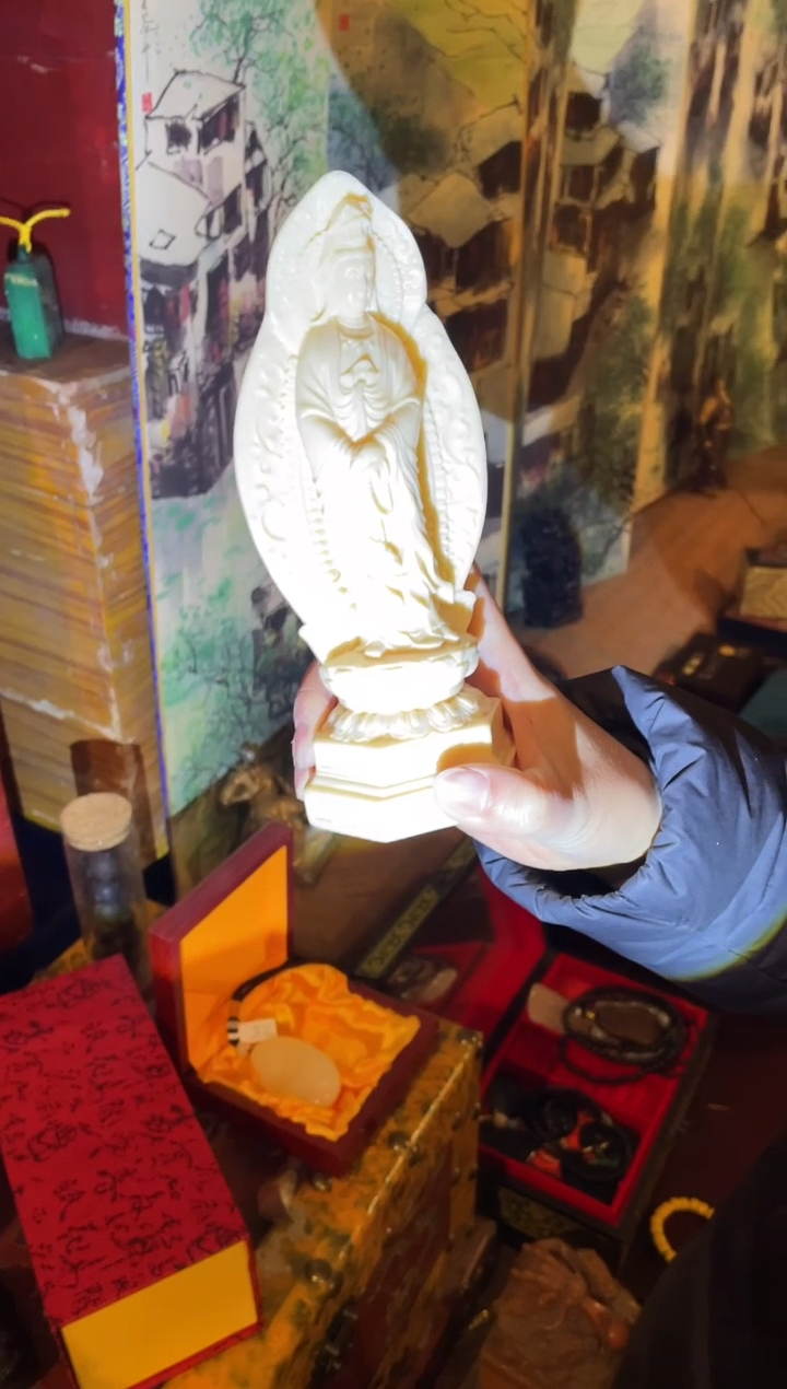 一一一一一一背影