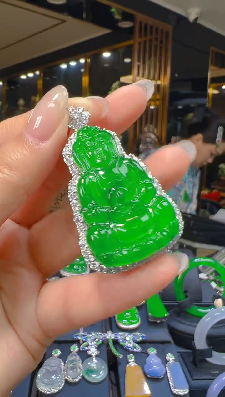 吊坠(赠链)银S925镶嵌翡翠057   (多样性发货发其一)