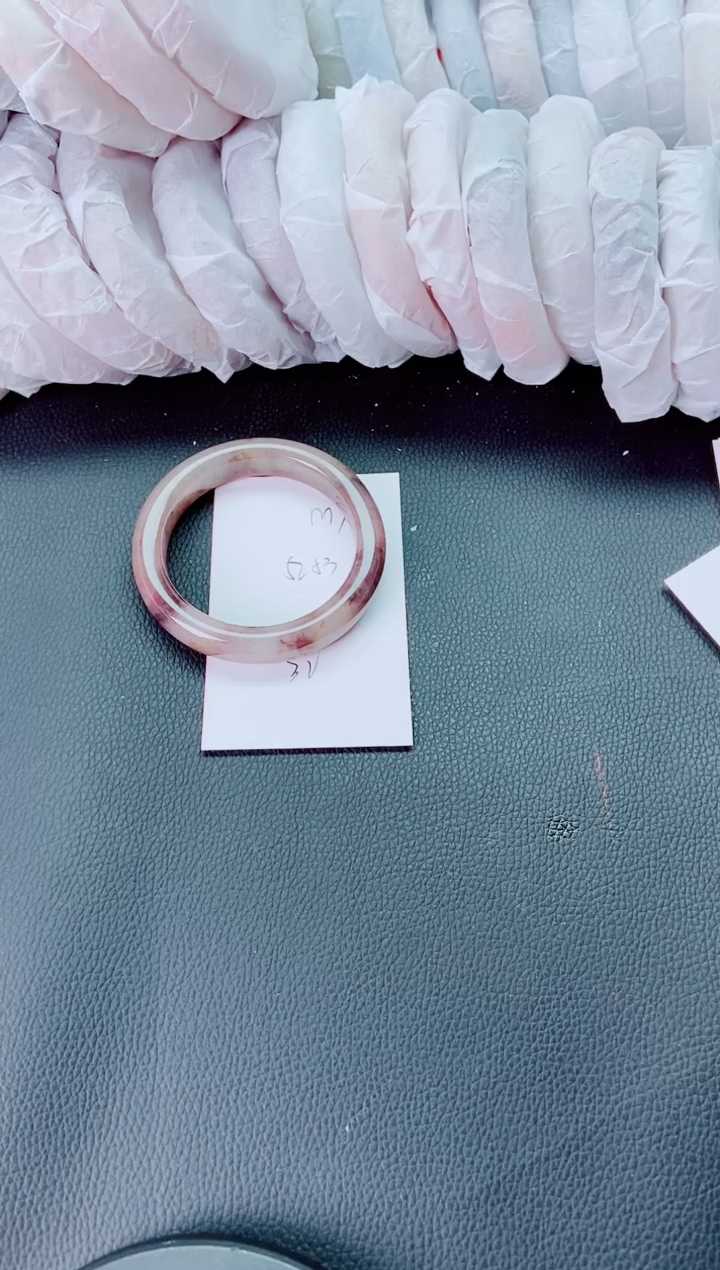 【闪购商品】石英质玉手镯未镶嵌M79-52-53