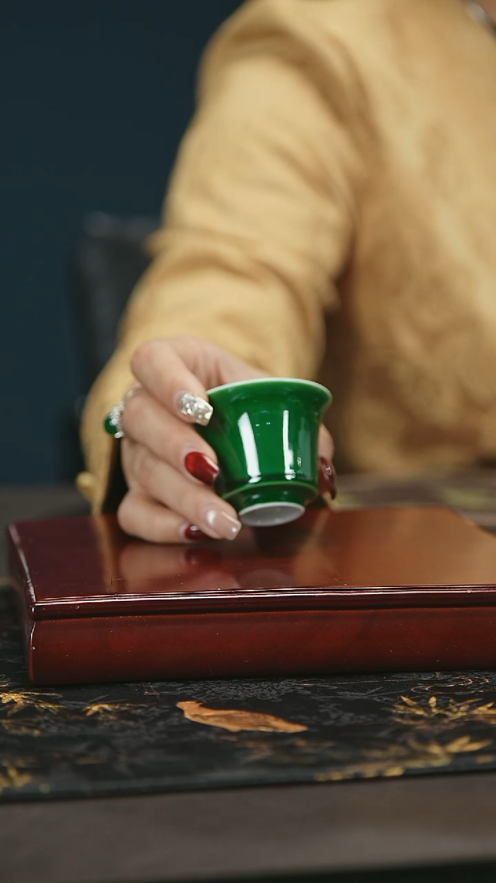 【闪购商品】瓷唐里郎窑绿马蹄小杯