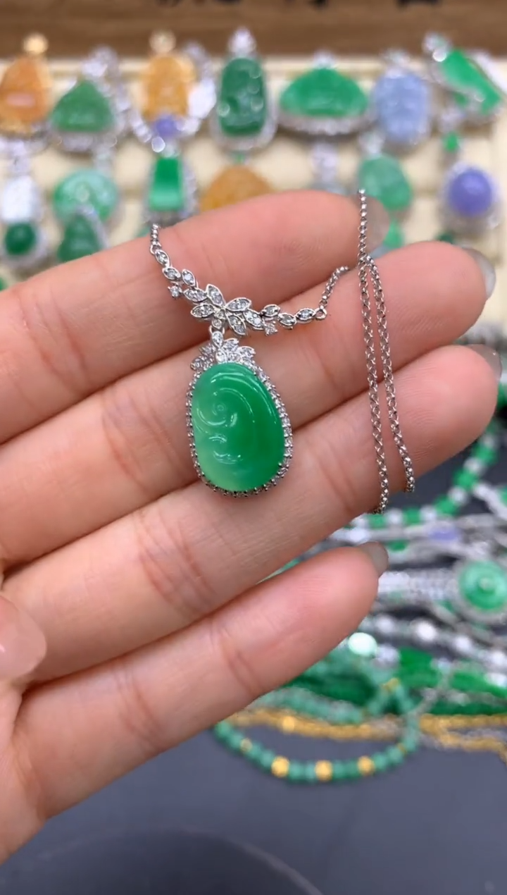 【闪购商品】翡翠颈饰18K金镶嵌484 -中国好珍宝